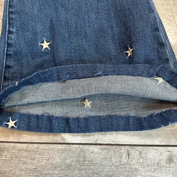 ALTERED SHORT Judy Blue Star Embroidered Super Flare Jeans Size 13 / 31 - Picture 3 of 8